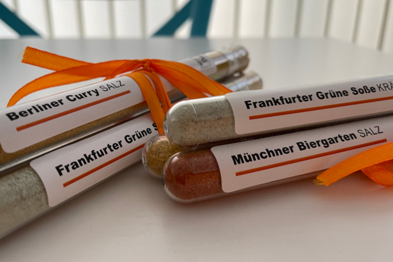 Weihnachten bei justZARGEScommunicate! - Individuelle Geschenke für unsere Kund:innen